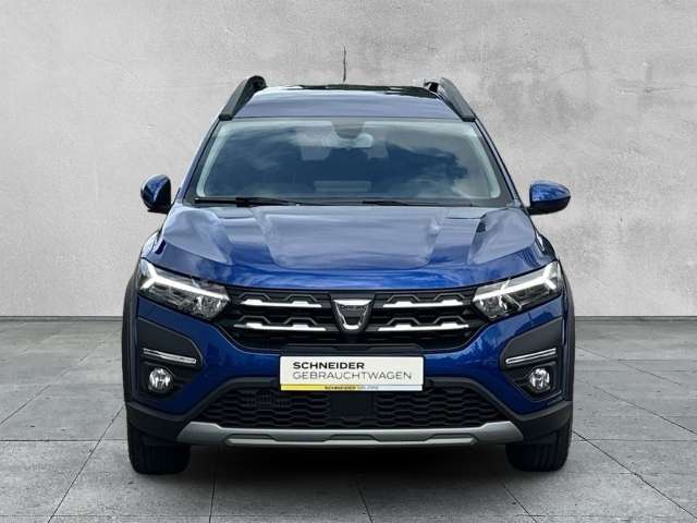 Fahrzeugbild eines Dacia Jogger