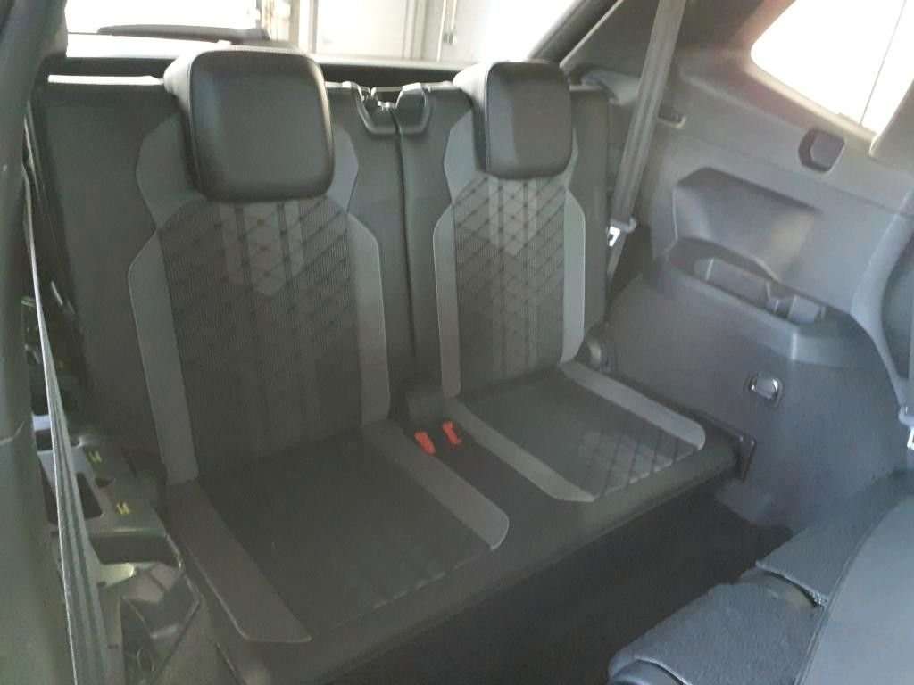 Fahrzeugbild eines Volkswagen Tiguan Allspace