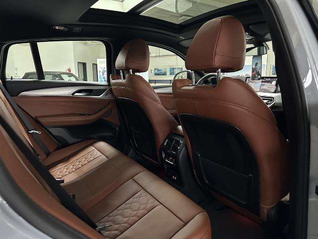 Fahrzeugbild eines BMW X4