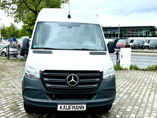 Fahrzeugbild eines Mercedes-Benz Sprinter
