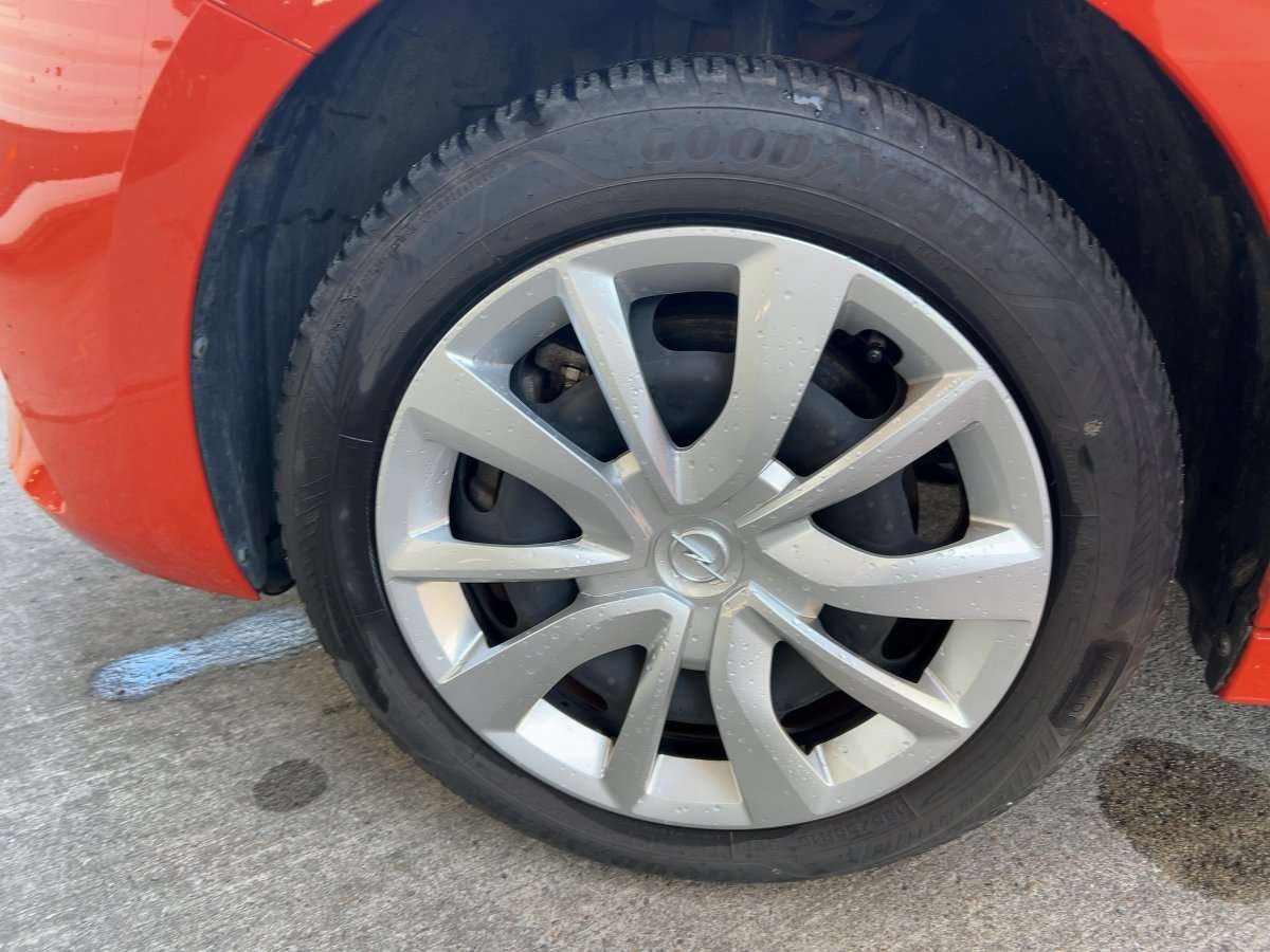 Fahrzeugbild eines Opel Corsa