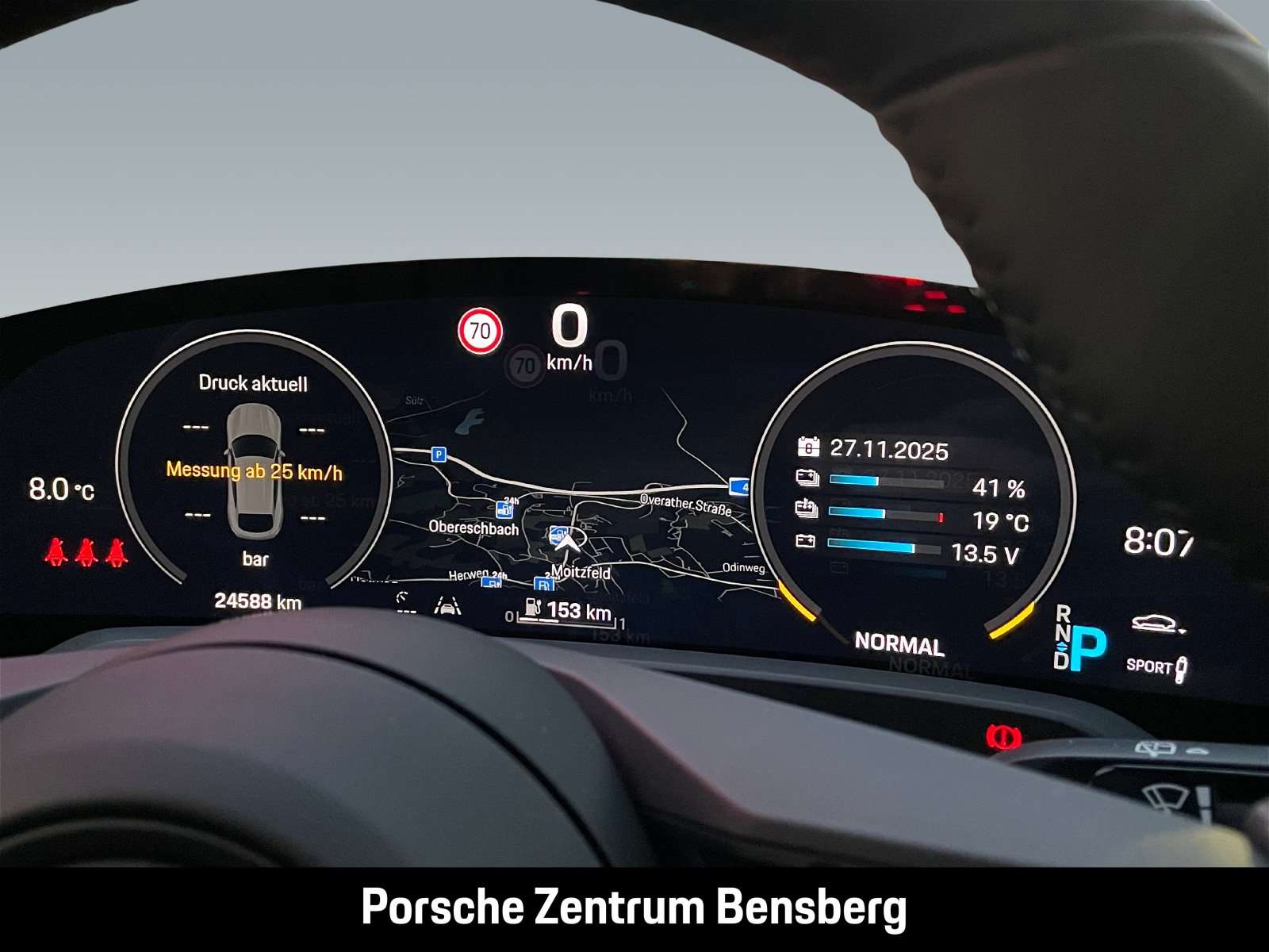 Fahrzeugbild eines Porsche Taycan