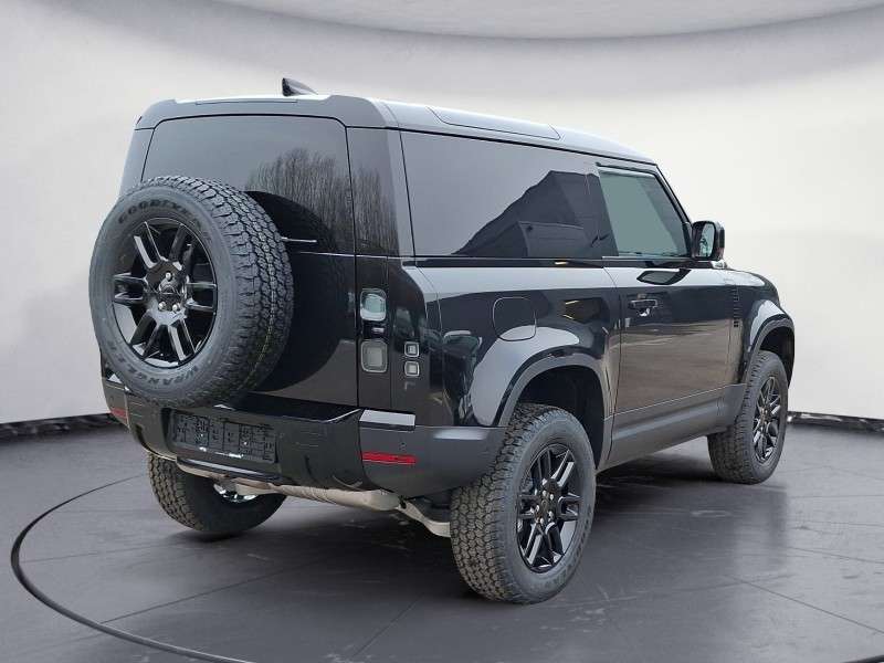 Fahrzeugbild eines Land Rover Defender