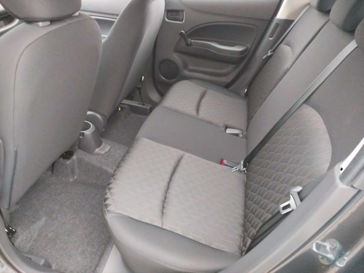 Fahrzeugbild eines Mitsubishi Space Star