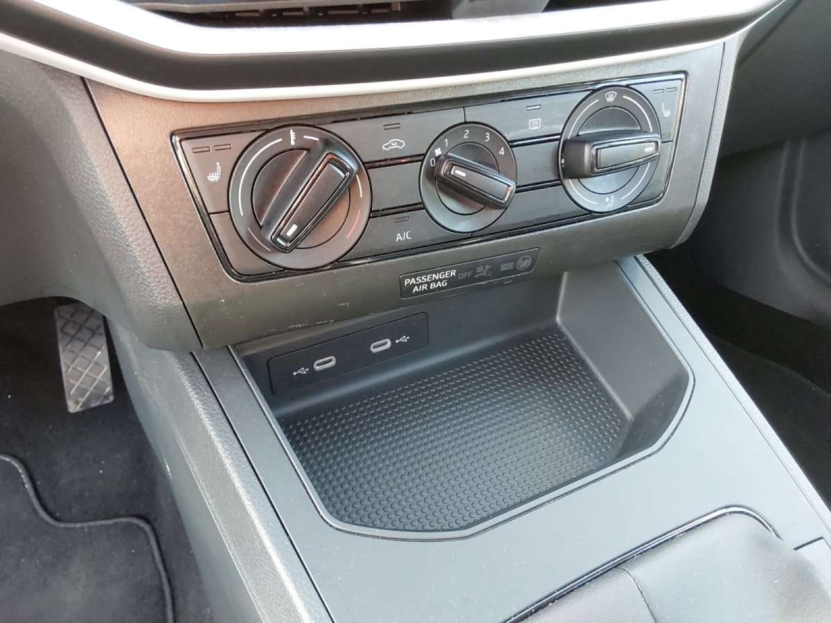 Fahrzeugbild eines SEAT Ibiza