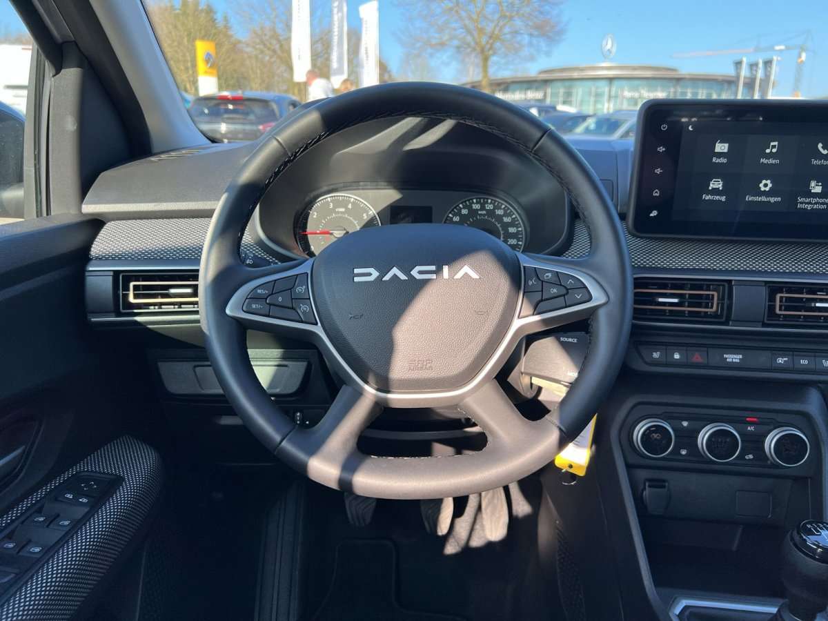 Fahrzeugbild eines Dacia Sandero