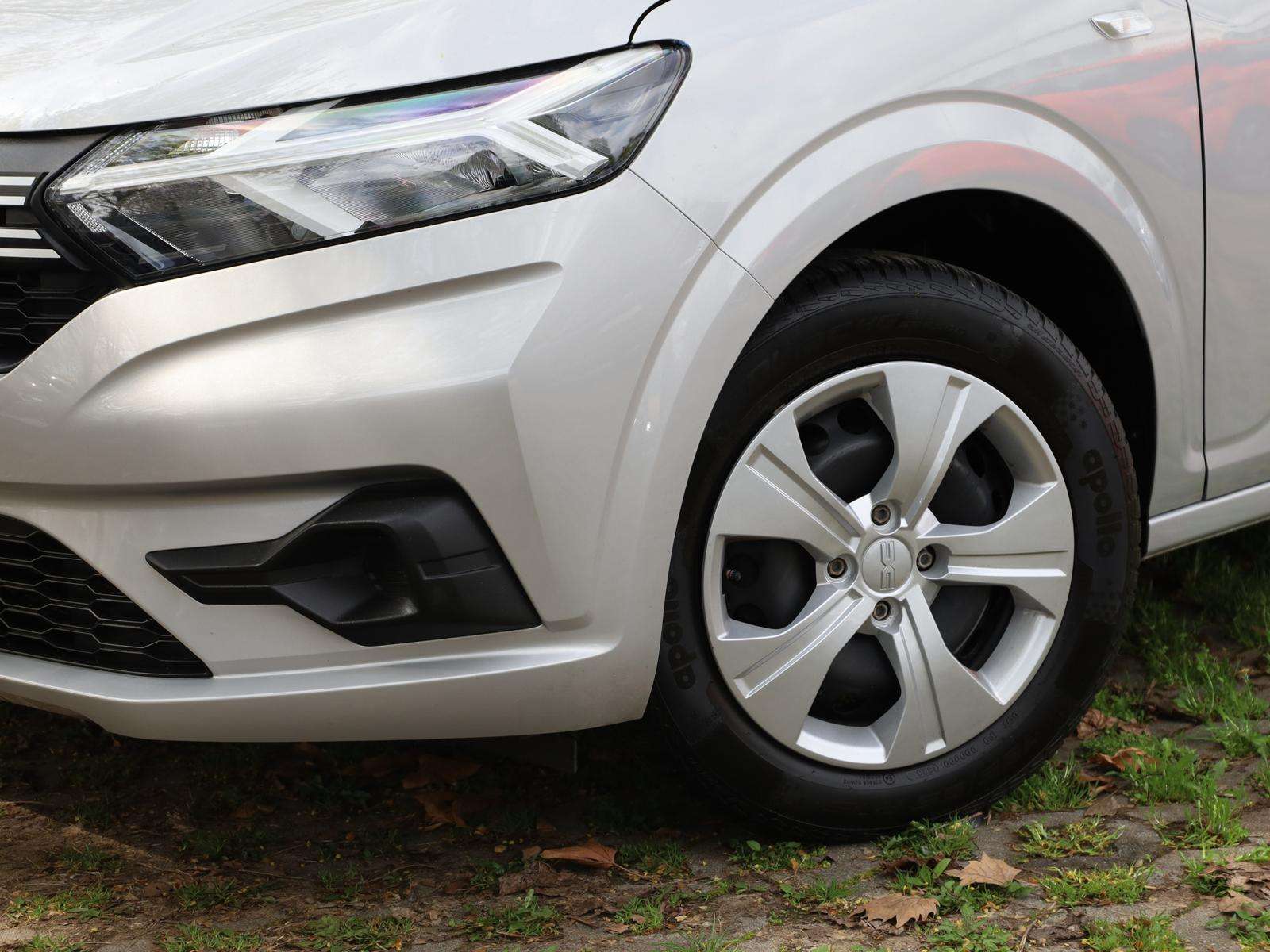 Fahrzeugbild eines Dacia Sandero