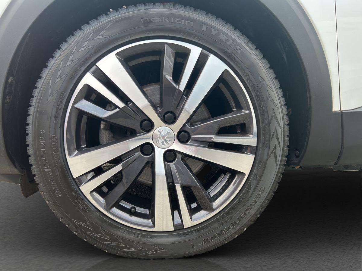 Fahrzeugbild eines Peugeot 5008