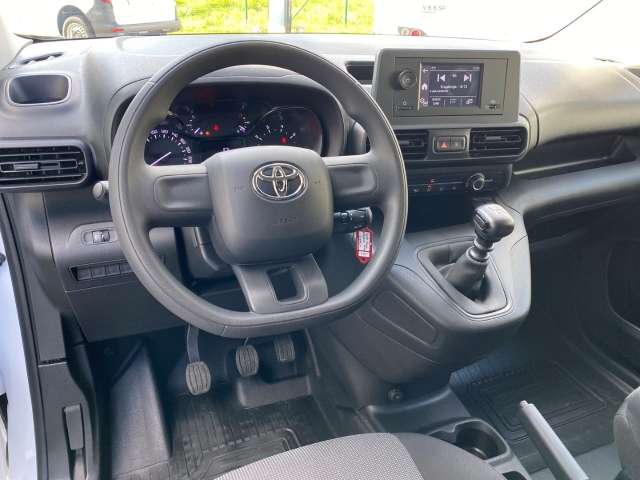 Fahrzeugbild eines Toyota Proace City