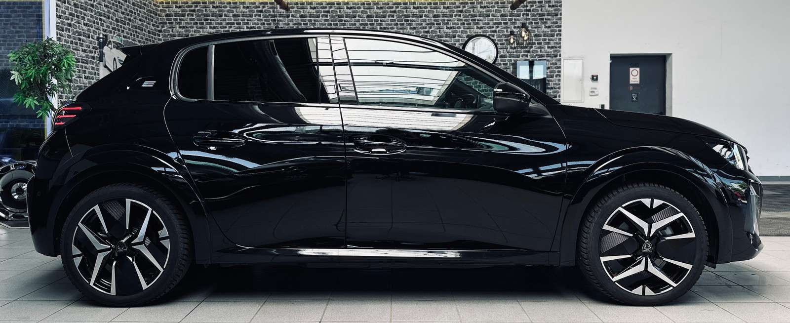 Fahrzeugbild eines Peugeot 208