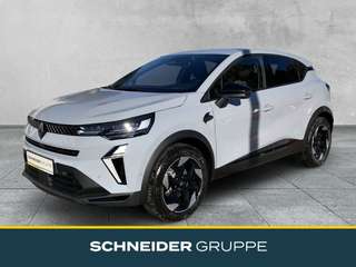 Schräge Frontansicht auf einen Renault Captur , freigestellt