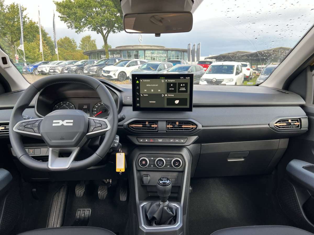 Fahrzeugbild eines Dacia Sandero