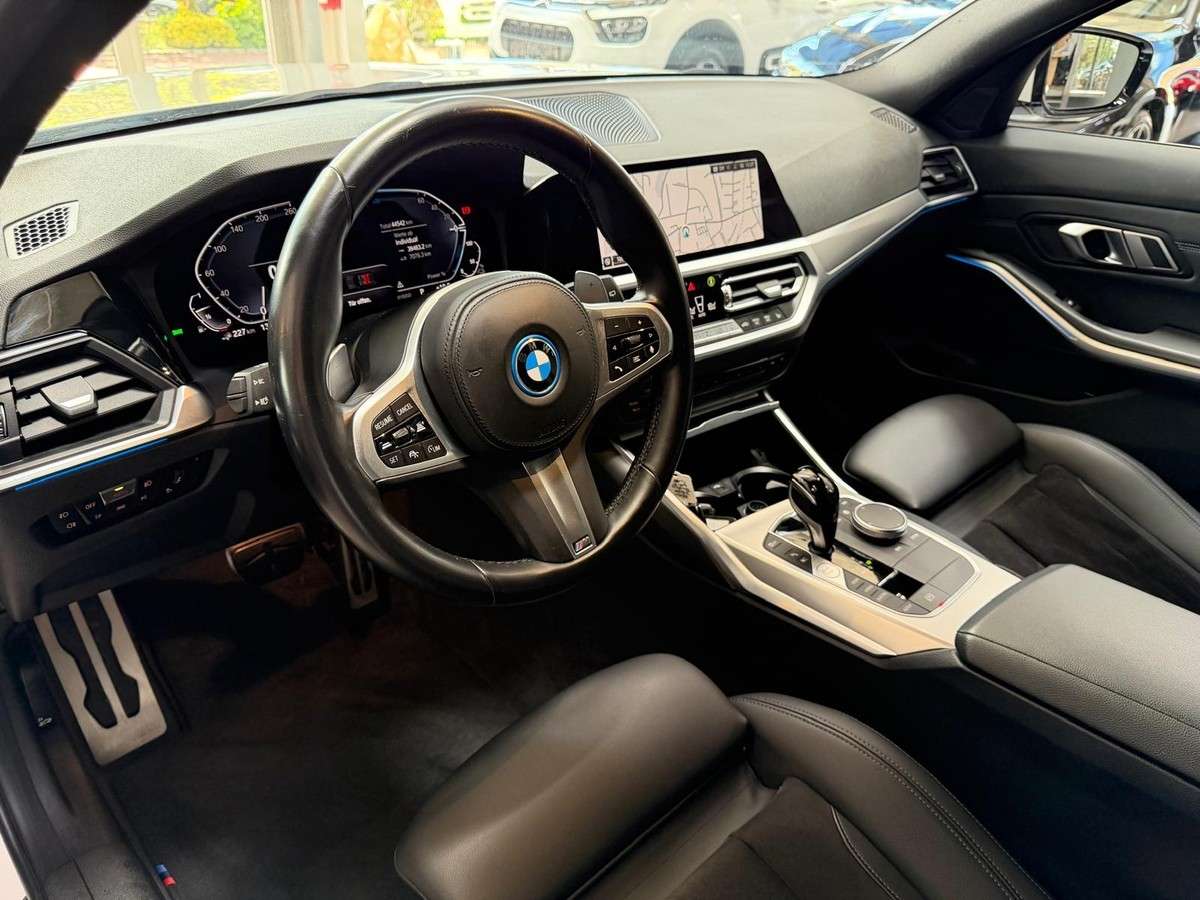 Fahrzeugbild eines BMW 3er-Reihe