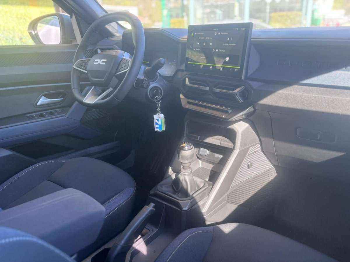 Fahrzeugbild eines Dacia Duster