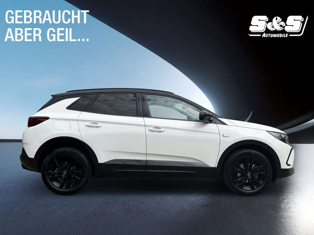 Fahrzeugbild eines Opel Grandland X