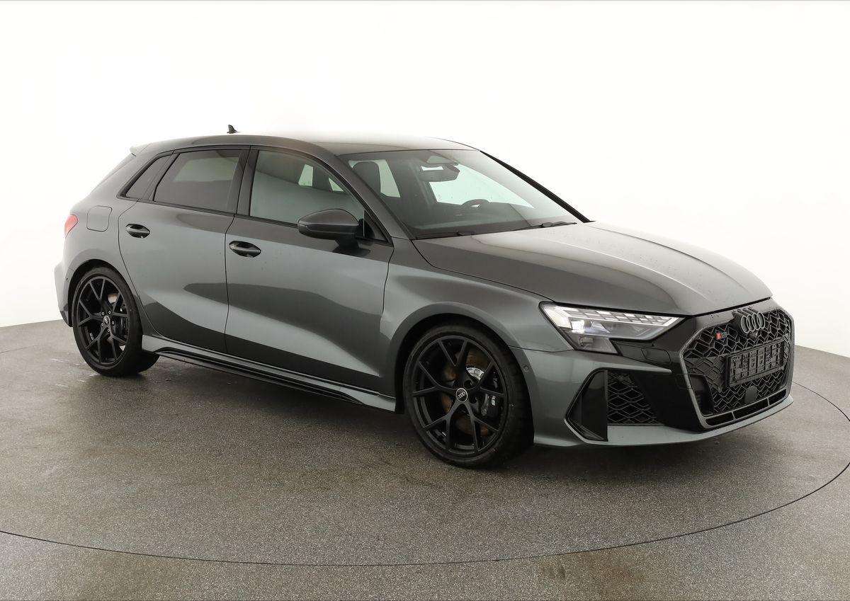 Fahrzeugbild eines Audi RS3