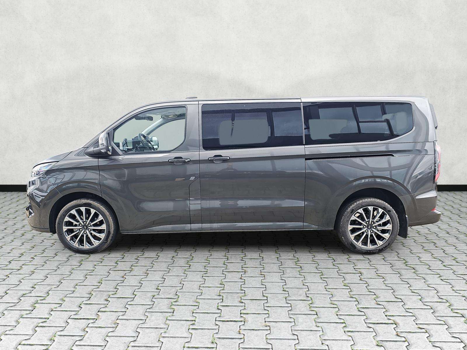 Fahrzeugbild eines Ford Tourneo Custom