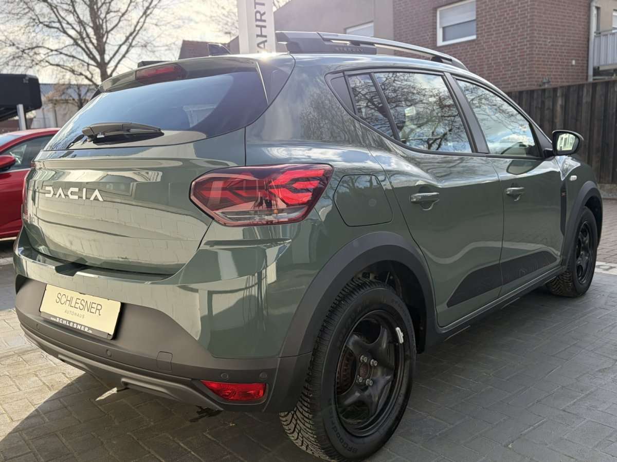 Fahrzeugbild eines Dacia Sandero