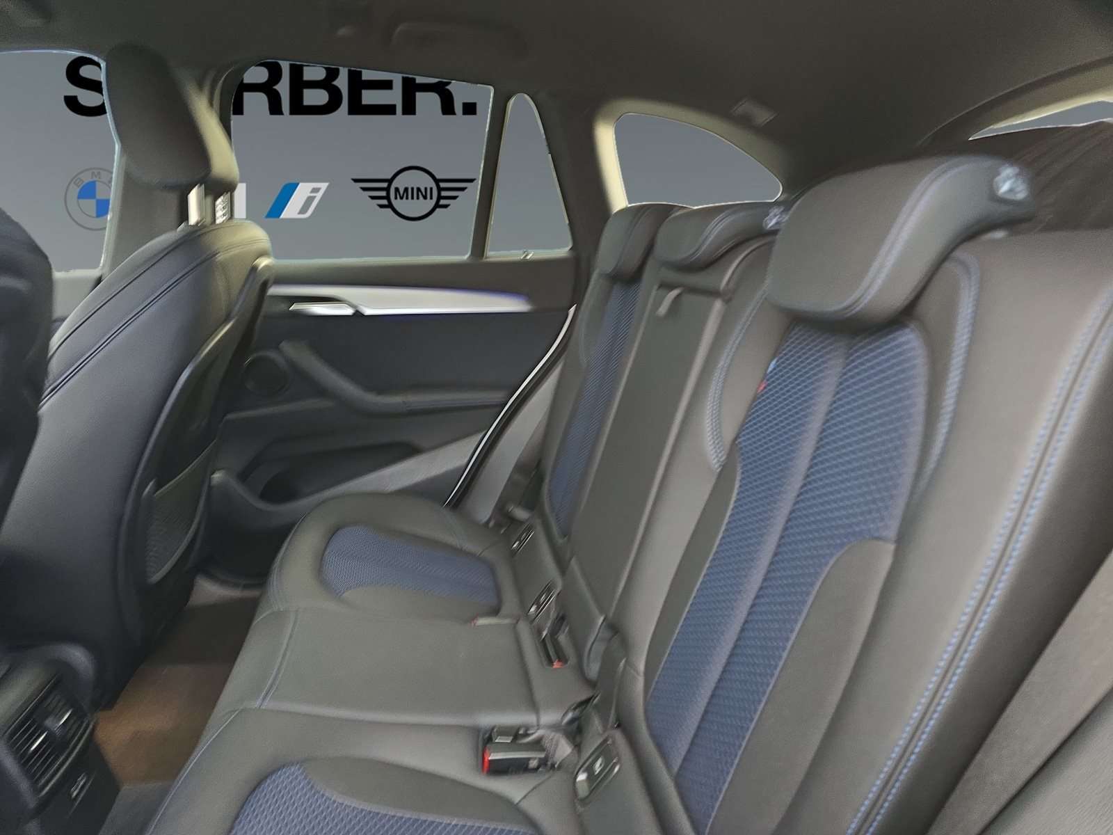 Fahrzeugbild eines BMW X1