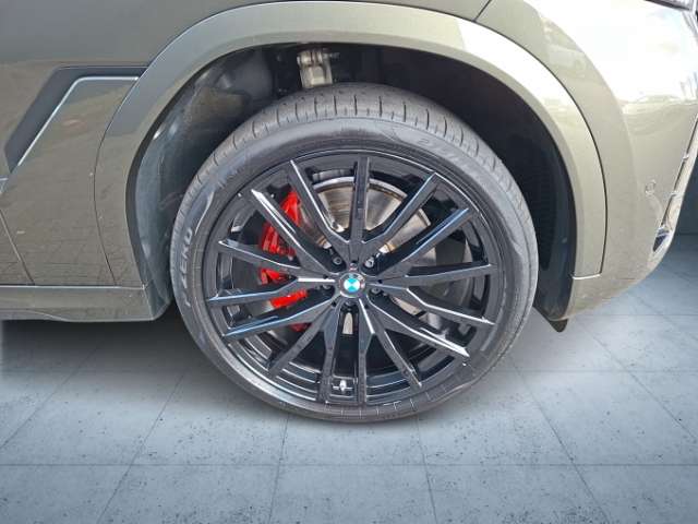 Fahrzeugbild eines BMW X6