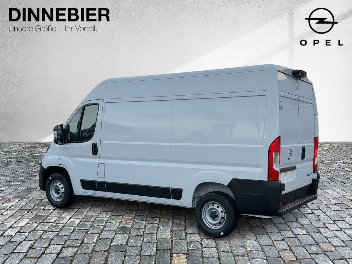 Fahrzeugbild eines Opel Movano