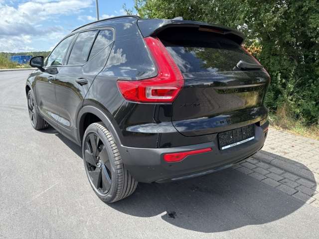 Fahrzeugbild eines Volvo XC40