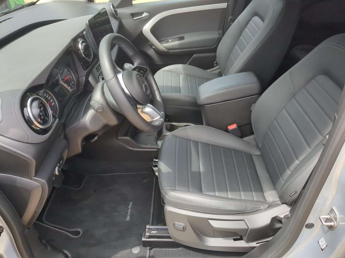 Fahrzeugbild eines Mercedes-Benz T-Klasse