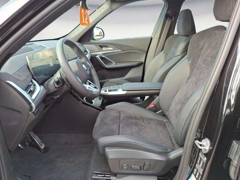 Fahrzeugbild eines BMW X1