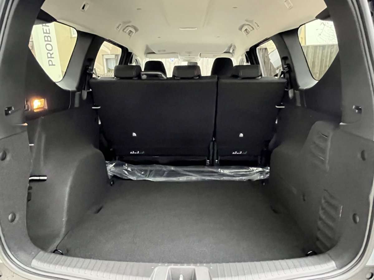 Fahrzeugbild eines Dacia Jogger