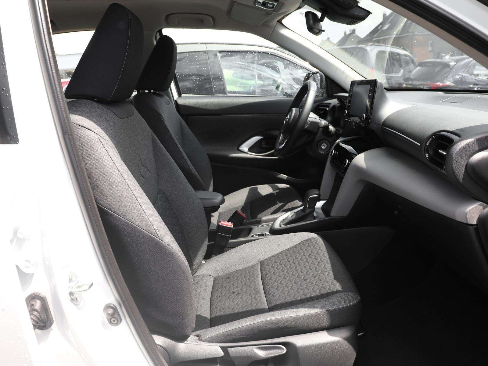 Fahrzeugbild eines Toyota Yaris Cross