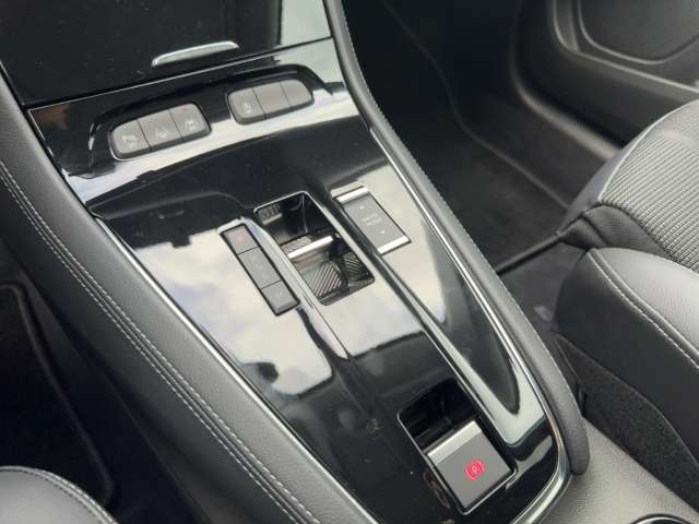 Fahrzeugbild eines Opel Grandland X