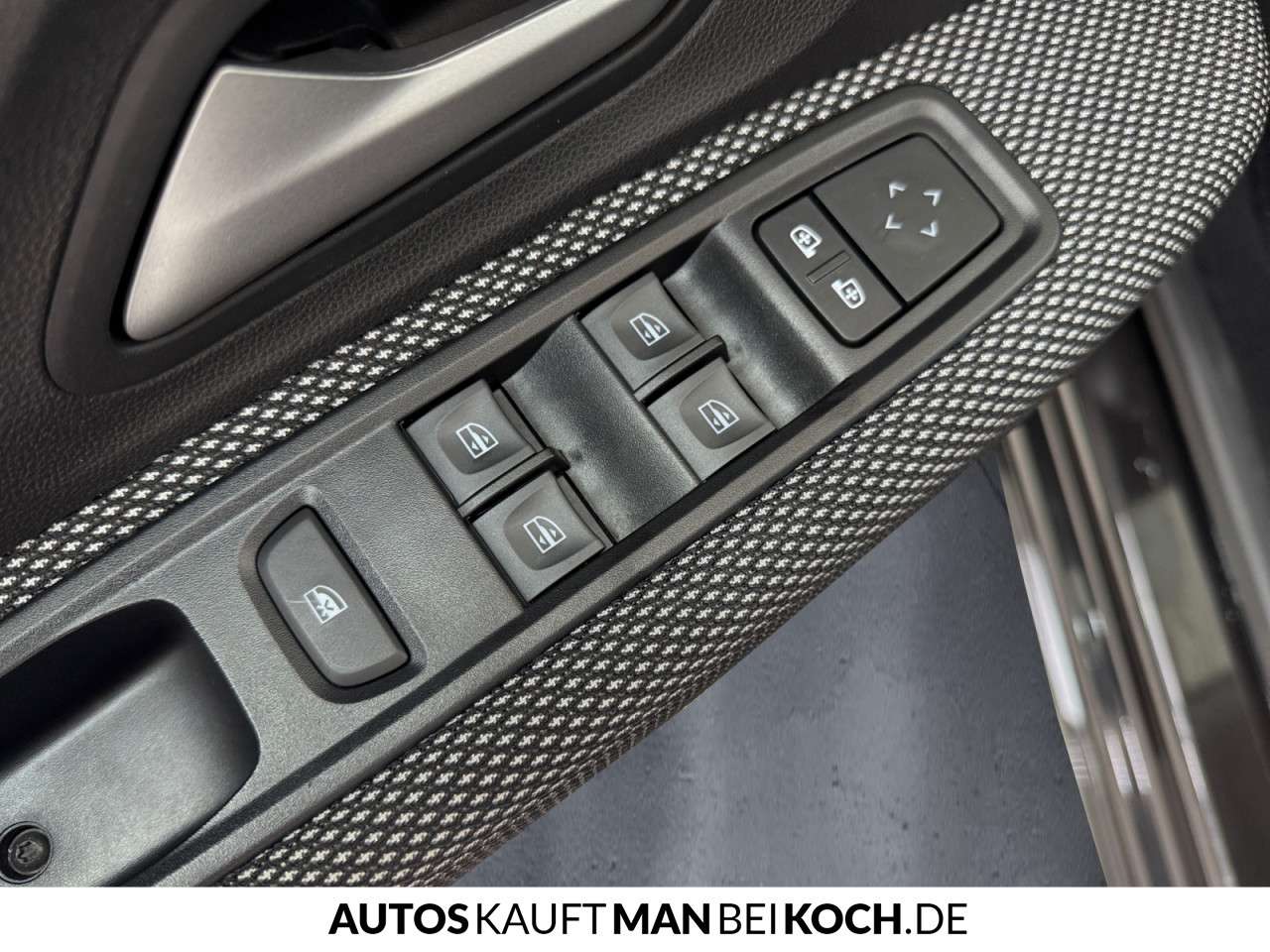 Fahrzeugbild eines Dacia Sandero