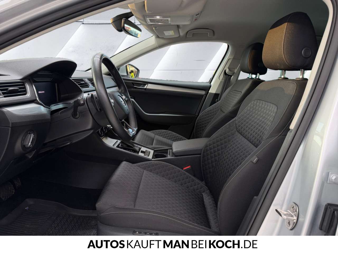 Fahrzeugbild eines Skoda Superb