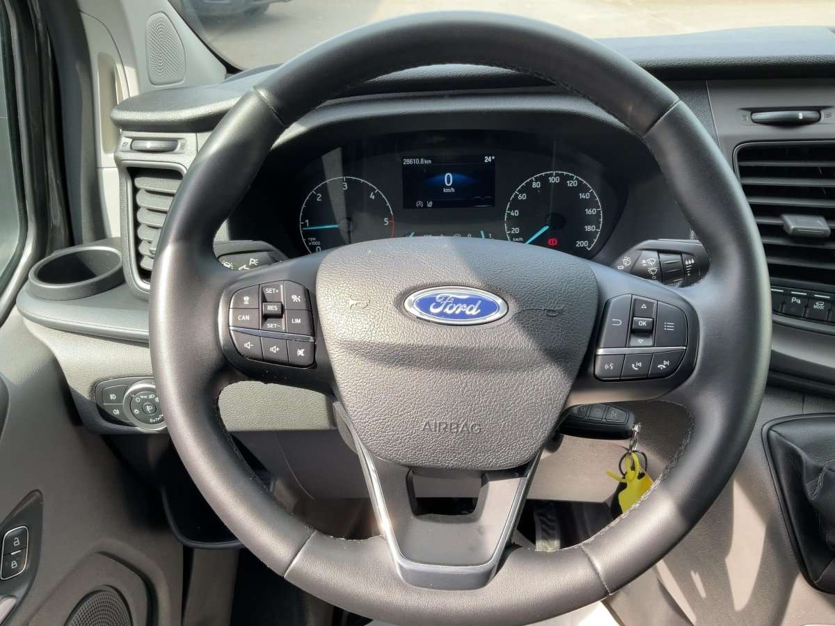 Fahrzeugbild eines Ford Transit Custom