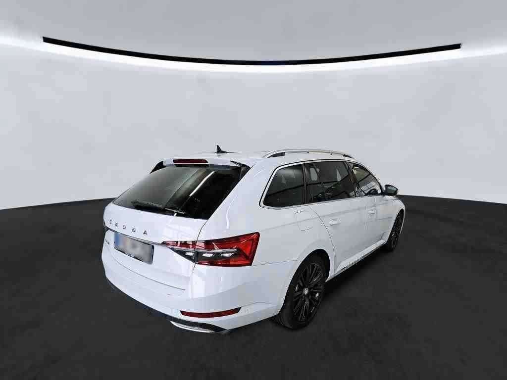 Fahrzeugbild eines Skoda Superb