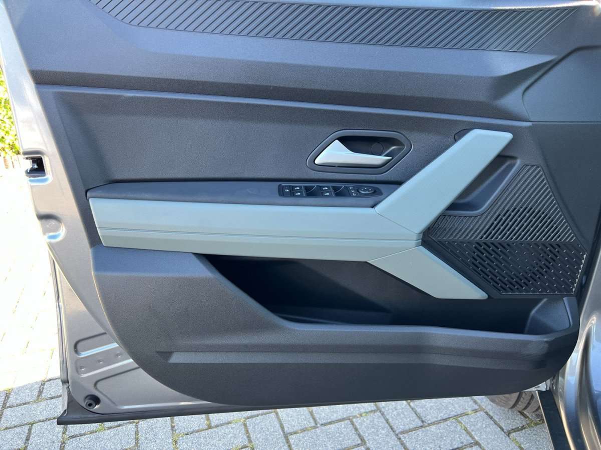 Fahrzeugbild eines Dacia Bigster