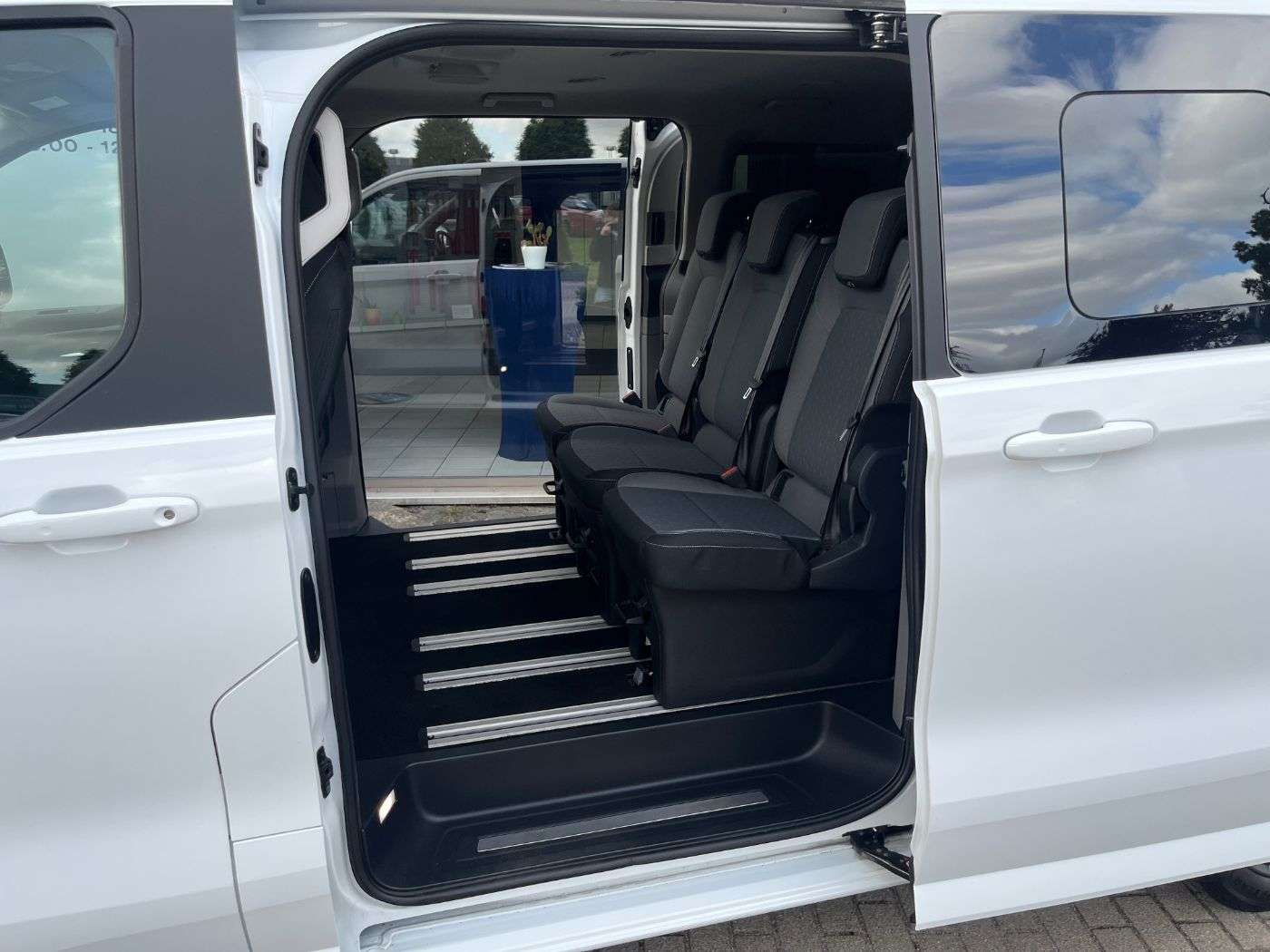 Fahrzeugbild eines Ford Tourneo Custom