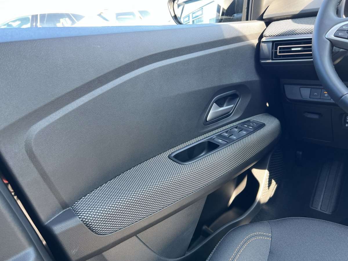 Fahrzeugbild eines Dacia Sandero