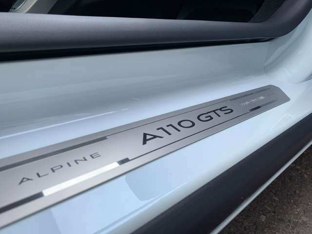 Fahrzeugbild eines Alpine A110