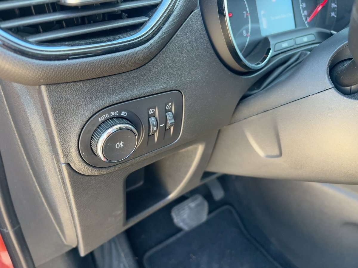 Fahrzeugbild eines Opel Crossland X