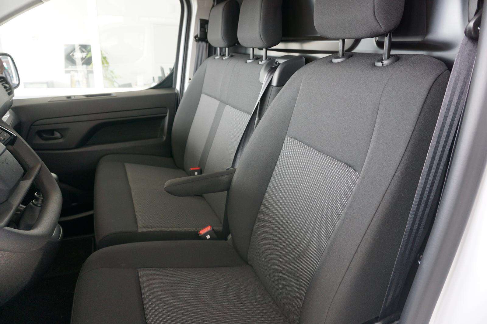 Fahrzeugbild eines Opel Vivaro