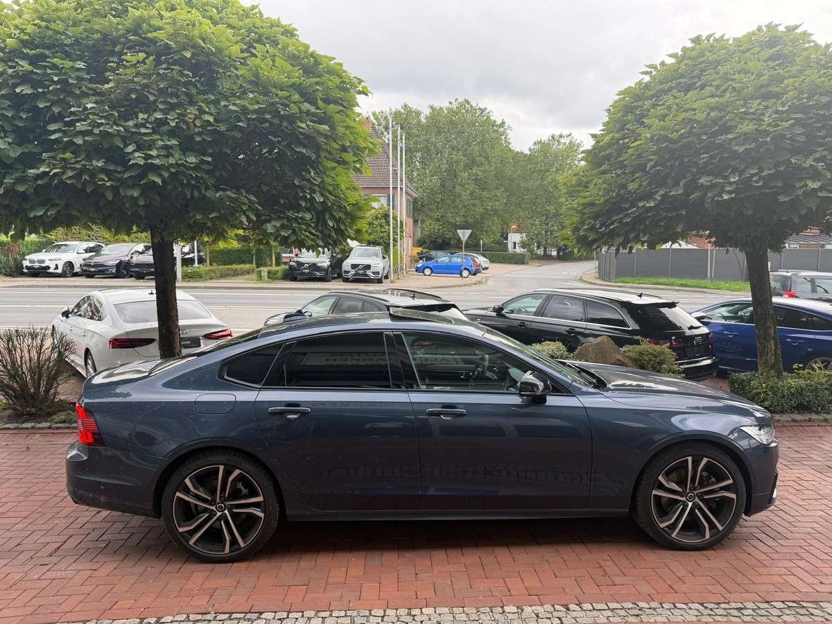 Fahrzeugbild eines Volvo S90