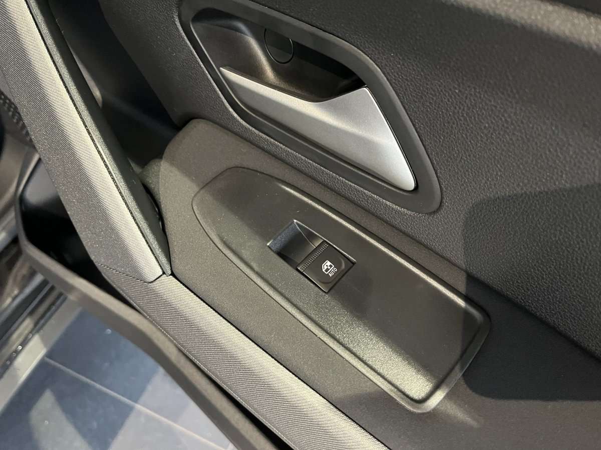 Fahrzeugbild eines Dacia Bigster