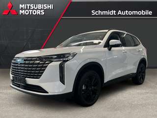 Schräge Frontansicht auf einen GWM Haval H6 , freigestellt