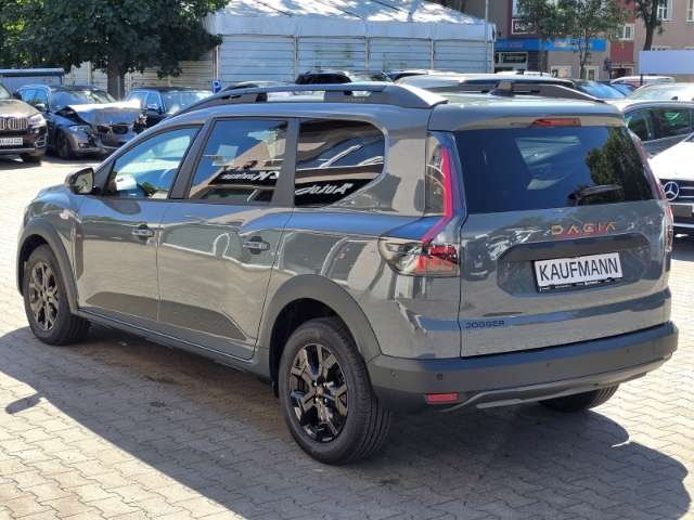 Fahrzeugbild eines Dacia Jogger