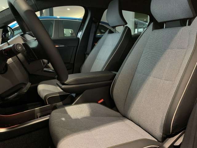 Fahrzeugbild eines Renault Scenic E-TECH