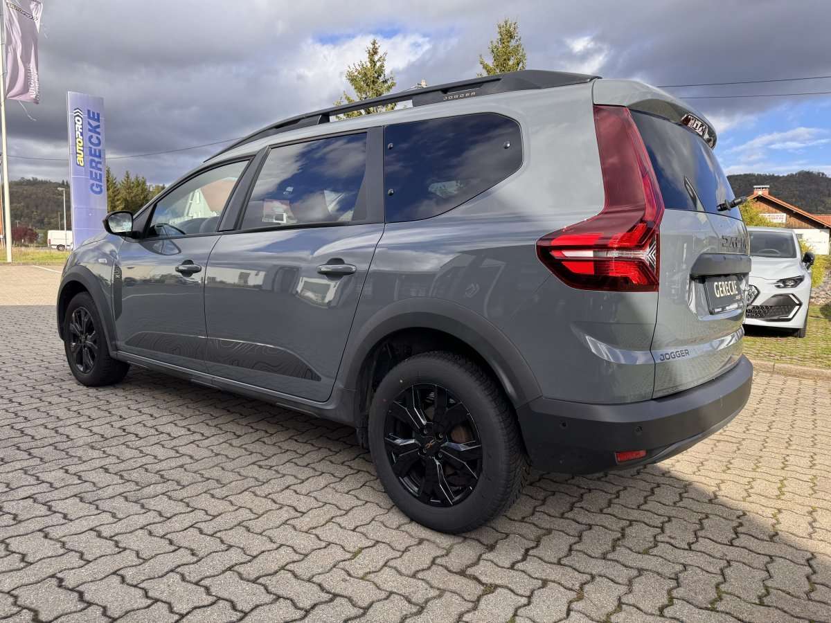 Fahrzeugbild eines Dacia Jogger