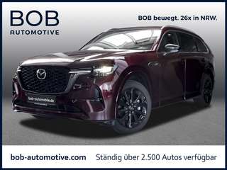 Schräge Frontansicht auf einen Mazda CX-80 , freigestellt