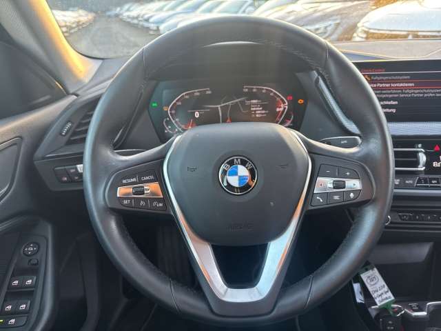 Fahrzeugbild eines BMW 2er-Reihe