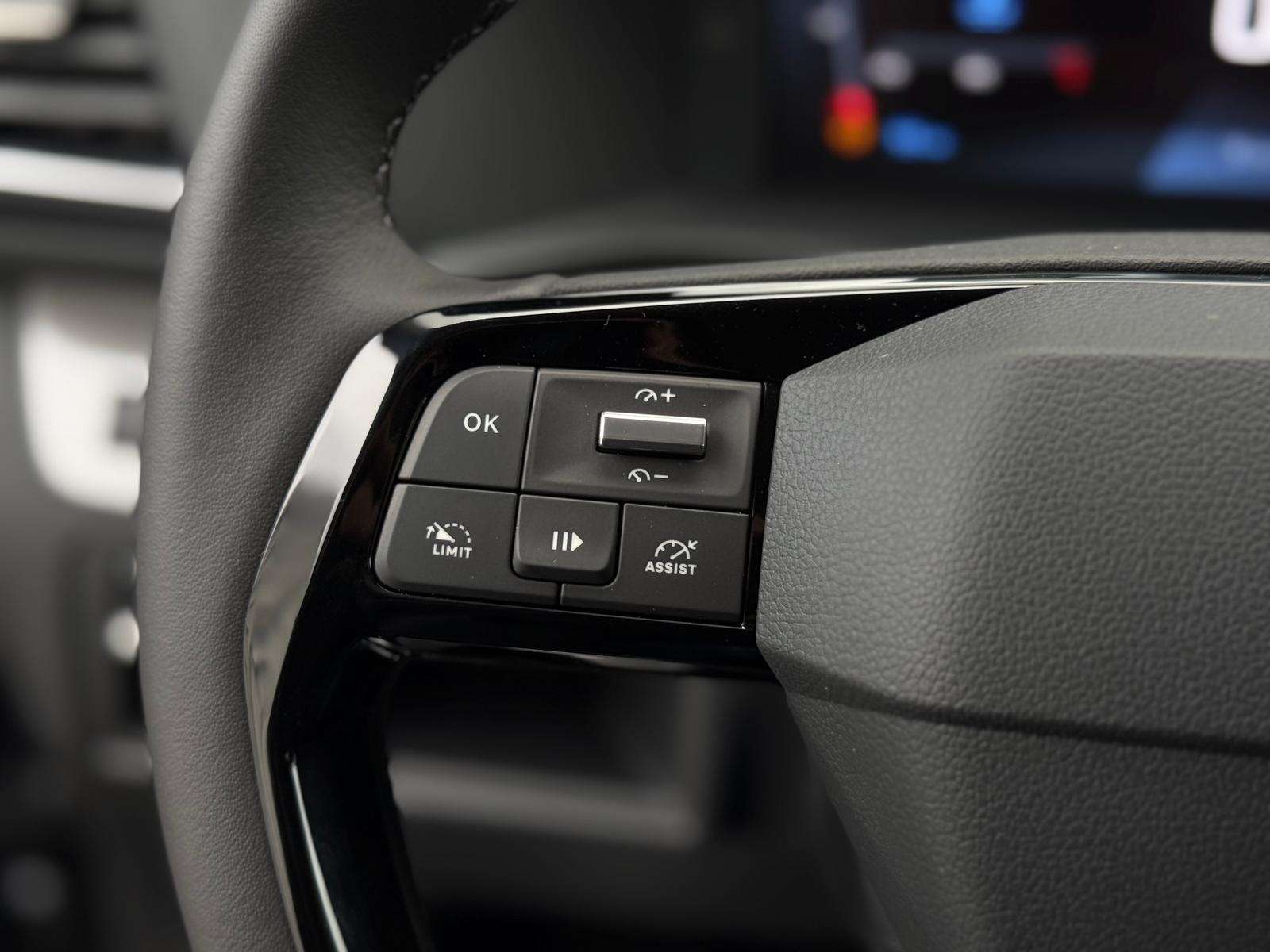 Fahrzeugbild eines Peugeot Traveller